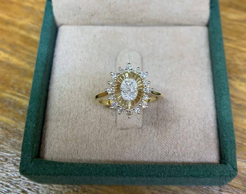 Luminous Diamond Oval Ring