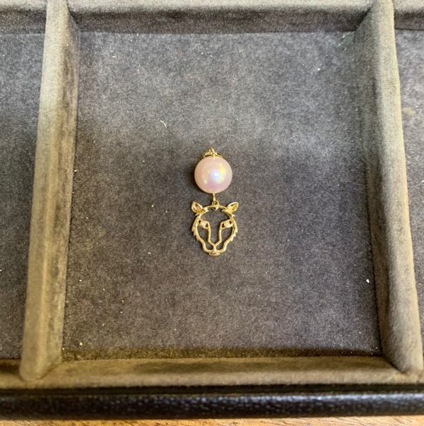 Lunar Zodiac Pearl Pendant - Tiger