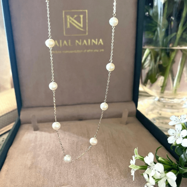 Station Pearl Necklace/ 8-8.5mm pearls