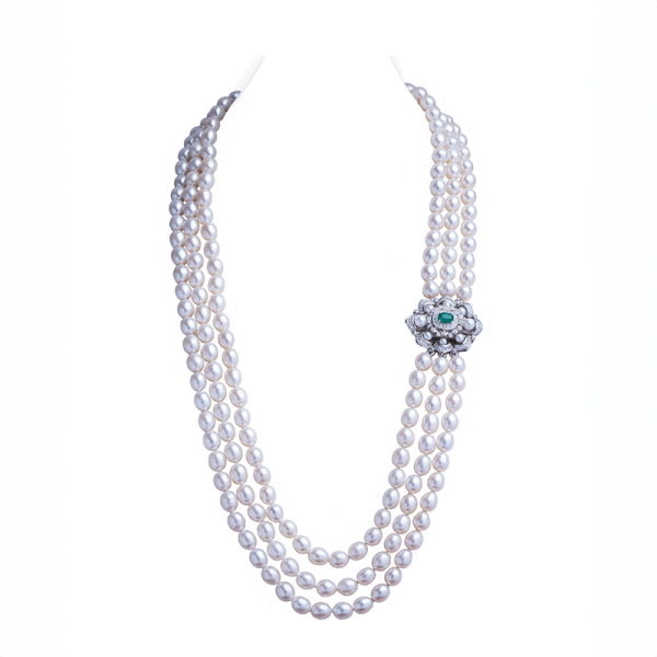 Greta 3 strand Oval Pearl necklace/ Emerald 26 inches