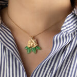 Enchanting Laligurans Pendant (Gold/Green)