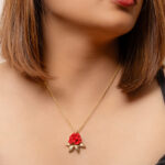 Enchanting Laligurans Pendant (Red/Gold)