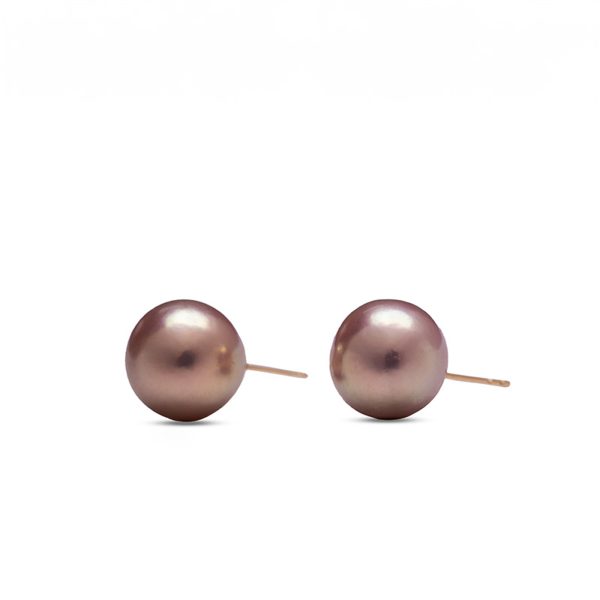 Edison Lavender Pearl Ear Studs/ metallic overtone