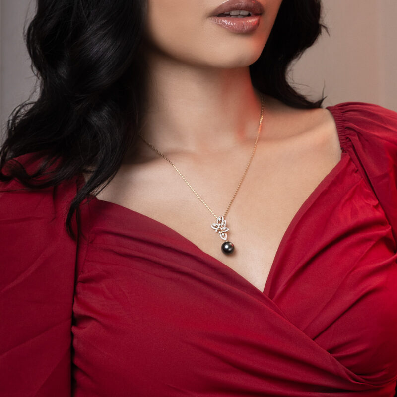 Lisa Pearl and Diamond Necklace