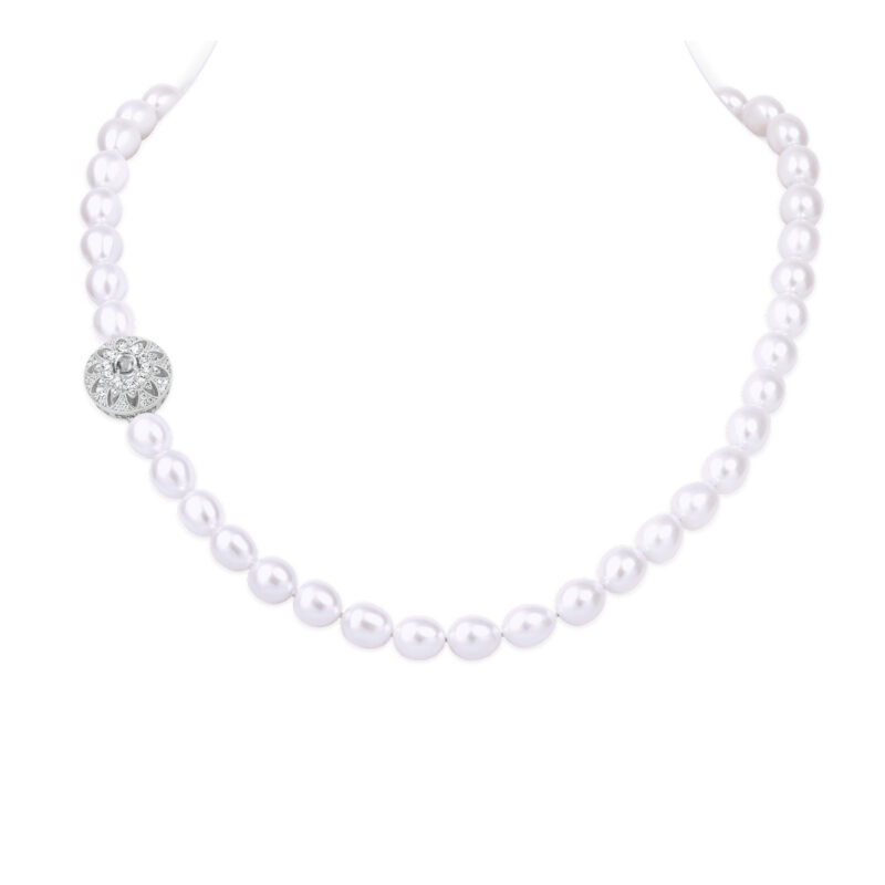 Bella White Oval Pearl Necklace /Moonstone Clasp